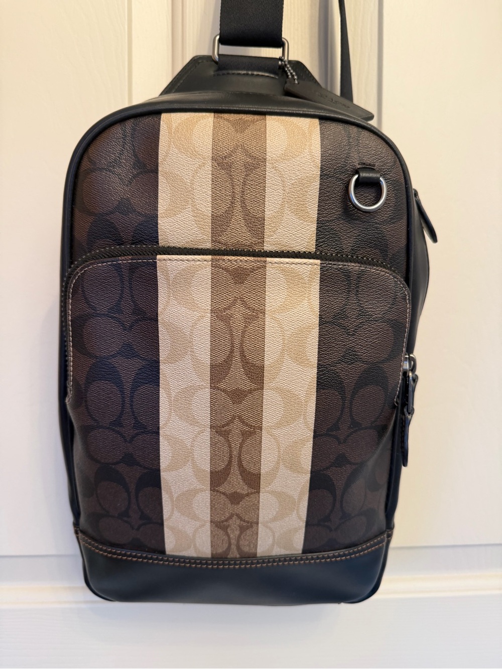 Coach Graham Pack C3229 Signature Varsity Stripe Sling Backpack LIKE NEW